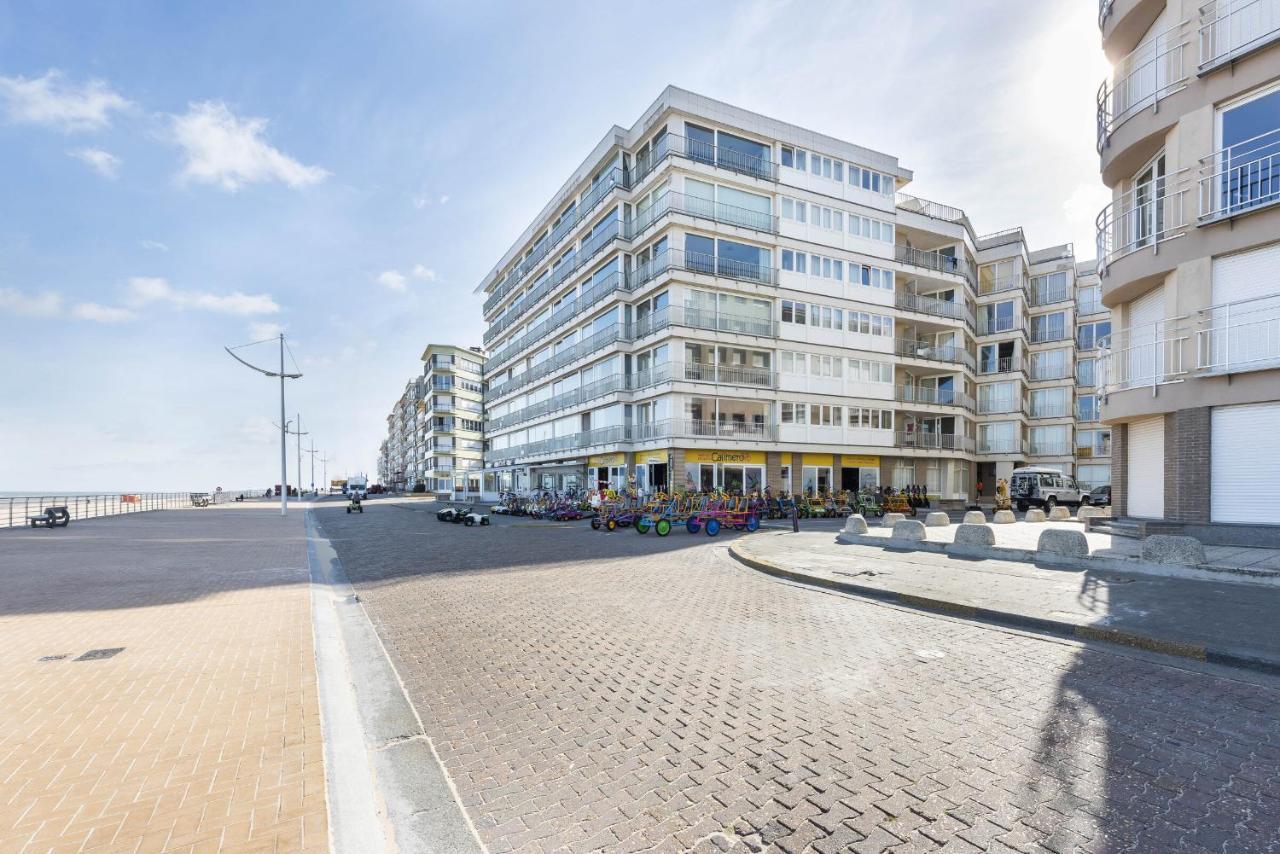 Zonnig En Gezellig Met Zijdelings Zeezicht En Zwembad In * Koksijde